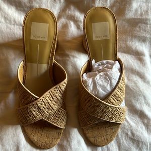 Dolce Vita “JANAY” NIB woven heel size 10
